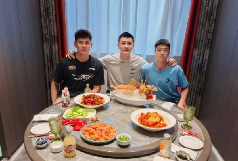 img, 将代表毕尔